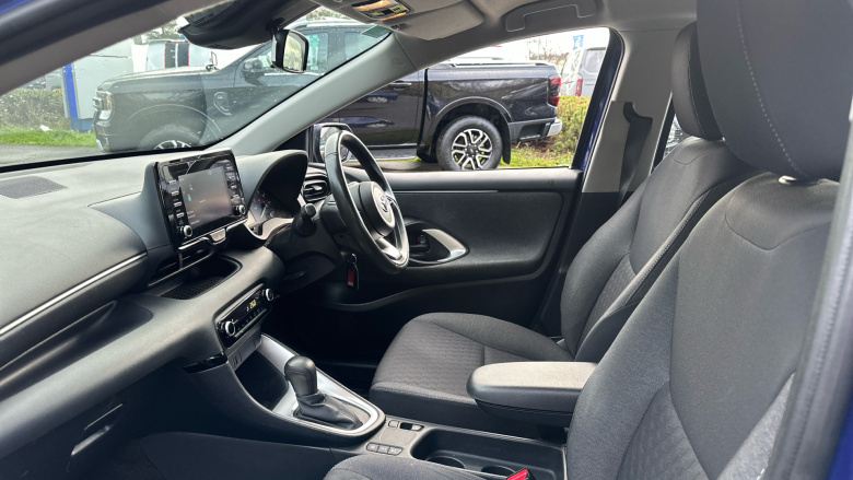 Toyota Yaris 1.5 Hybrid Icon 5dr CVT Hybrid Hatchback